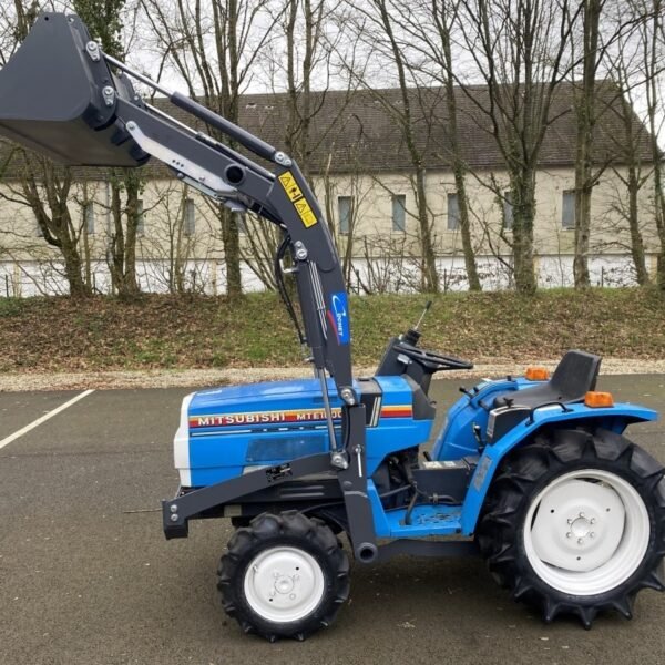 Chargeur Frontal CX 19 Complet avec Godet Terre pour Mitsubishi MTE1800D