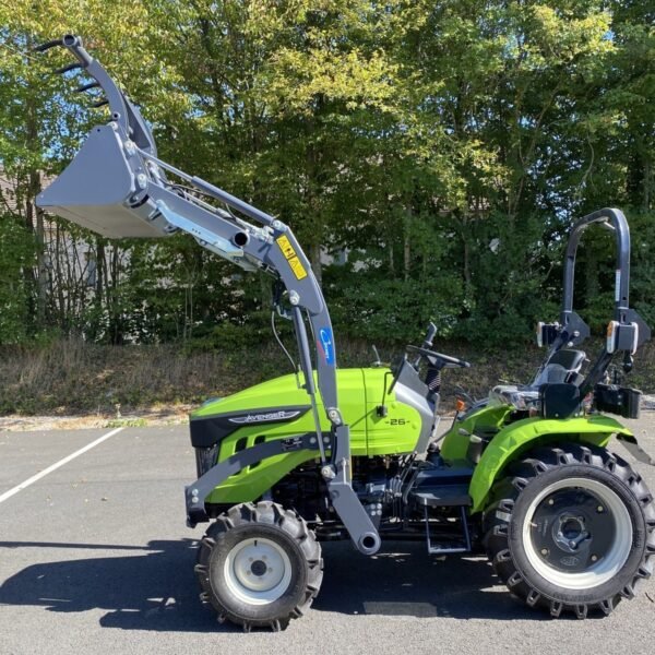 Chargeur Frontal CX 19 Complet avec Godet Terre pour Preet Avenger 26