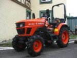 Kubota EK1-261 - Tracteur Compact et Polyvalent – Image 3