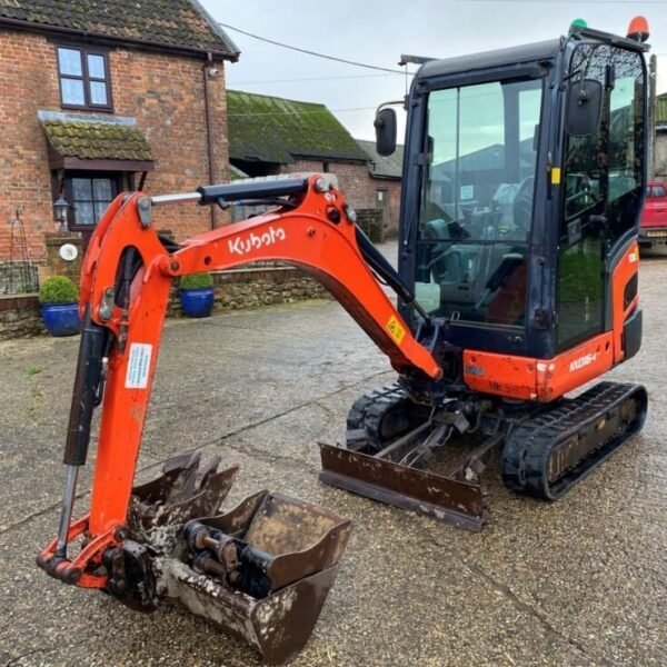 Mini pelle ,Kubota KX016-4, 1,7T 2013